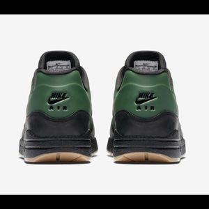 RARE Nike Air Max 1 VT QS Gorge Green RARE Nike Air Max 1 VT QS Gorge Green